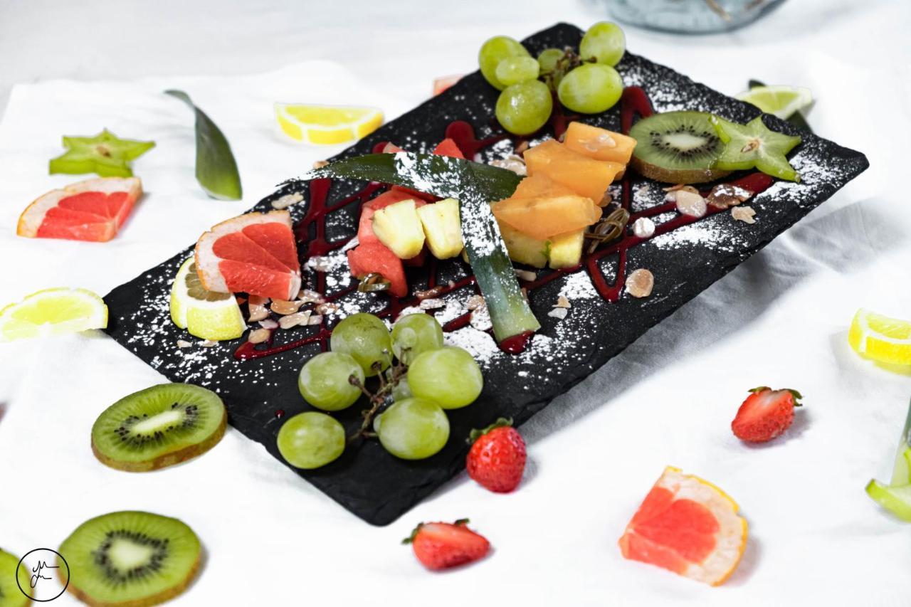 Bize-Minervois Logis Hotel Et Restaurant La Bastide Cabezac מראה חיצוני תמונה