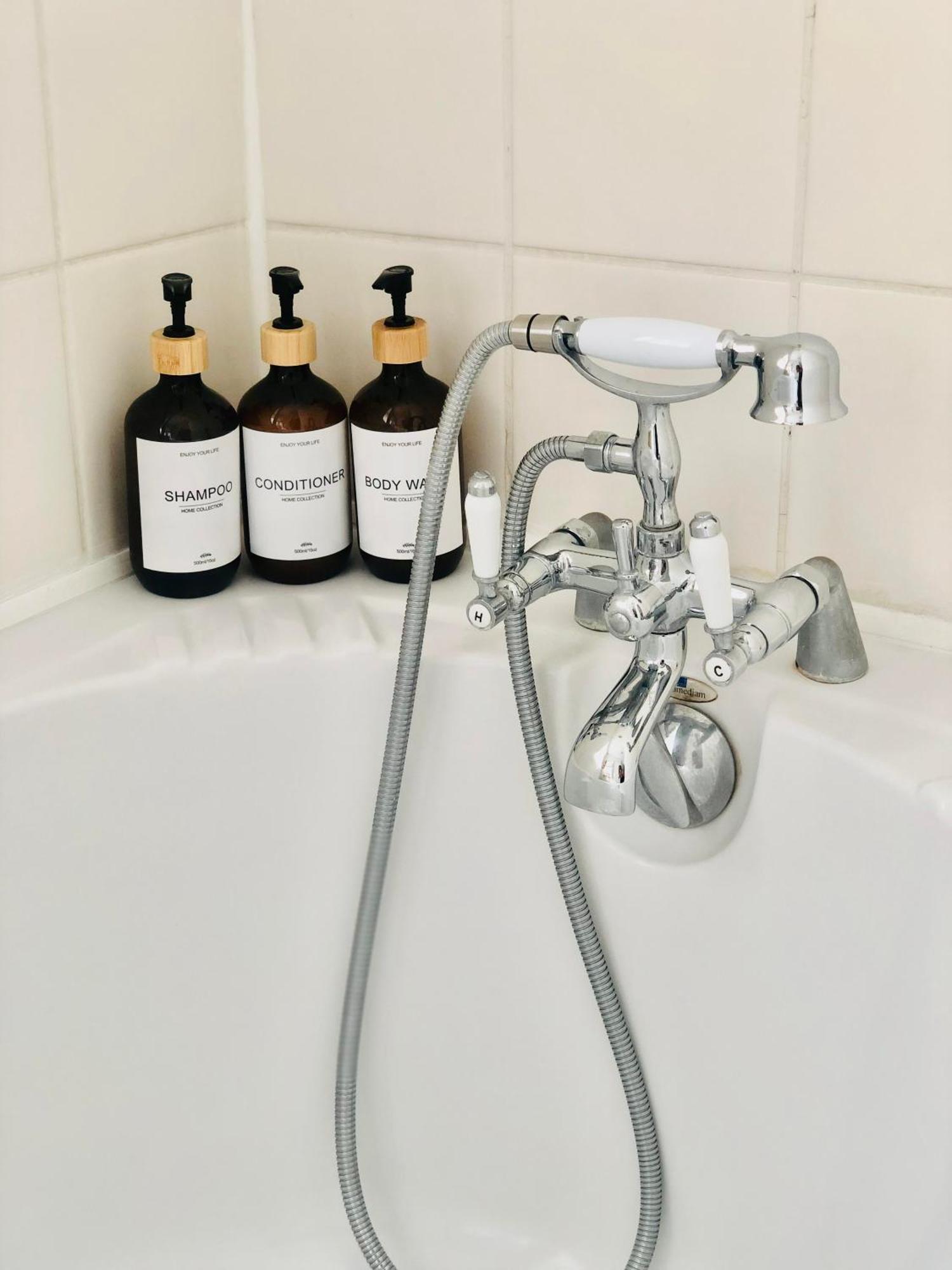 Bize-Minervois Logis Hotel Et Restaurant La Bastide Cabezac מראה חיצוני תמונה