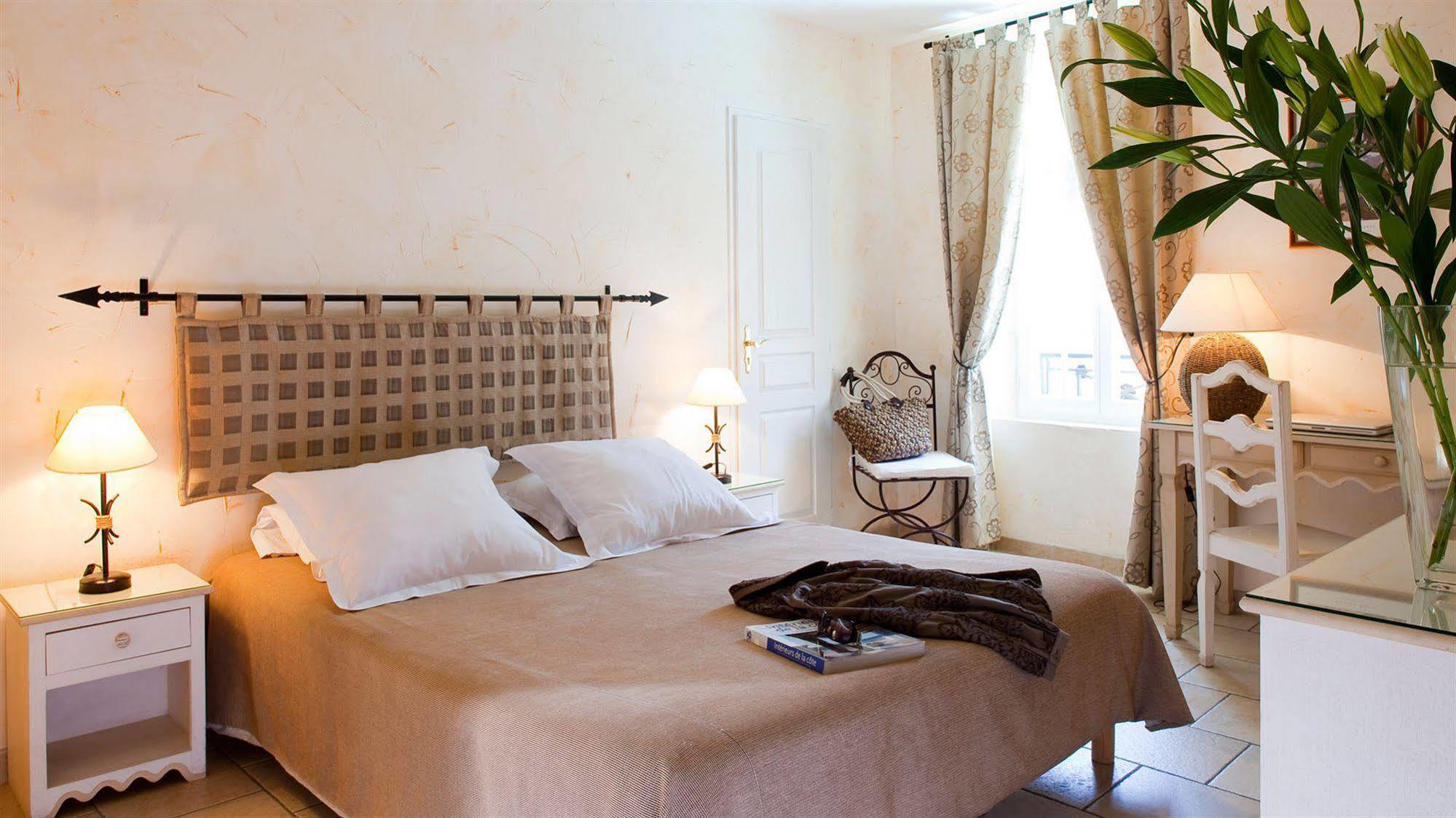 Bize-Minervois Logis Hotel Et Restaurant La Bastide Cabezac מראה חיצוני תמונה